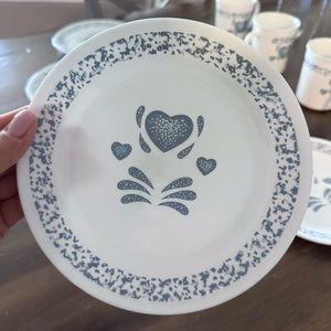 Blue Hearts (Corelle) by Corning; Bread and Butter/Dessert Plates